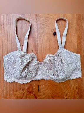 Victoria's Secret Dream Angels Lace
Unlined Push-Up, Nude, 38F